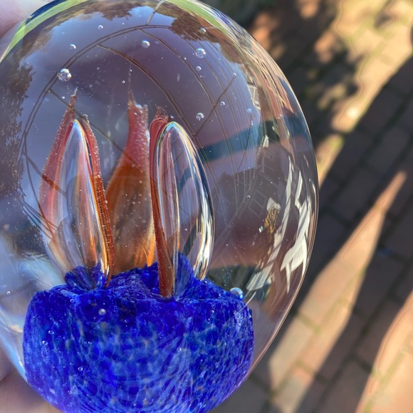 Hand blown glass paperweight with three sailboat sails Suspended in Ocean - Picture 8 of 9